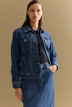 Outerwear|Denim & Jeans><noscript><img width=