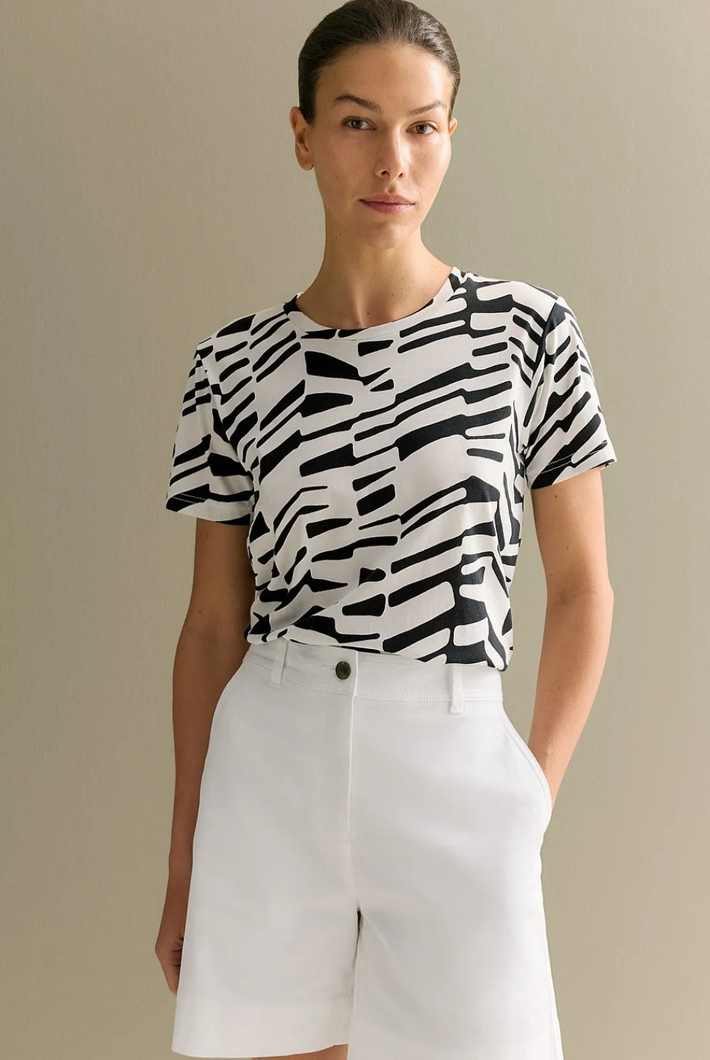 T-shirts & Tops>Trenery Australian Cotton Bold Geo T-shirt BlackMulti