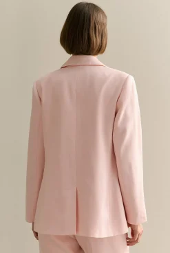 Outerwear><noscript><img width=