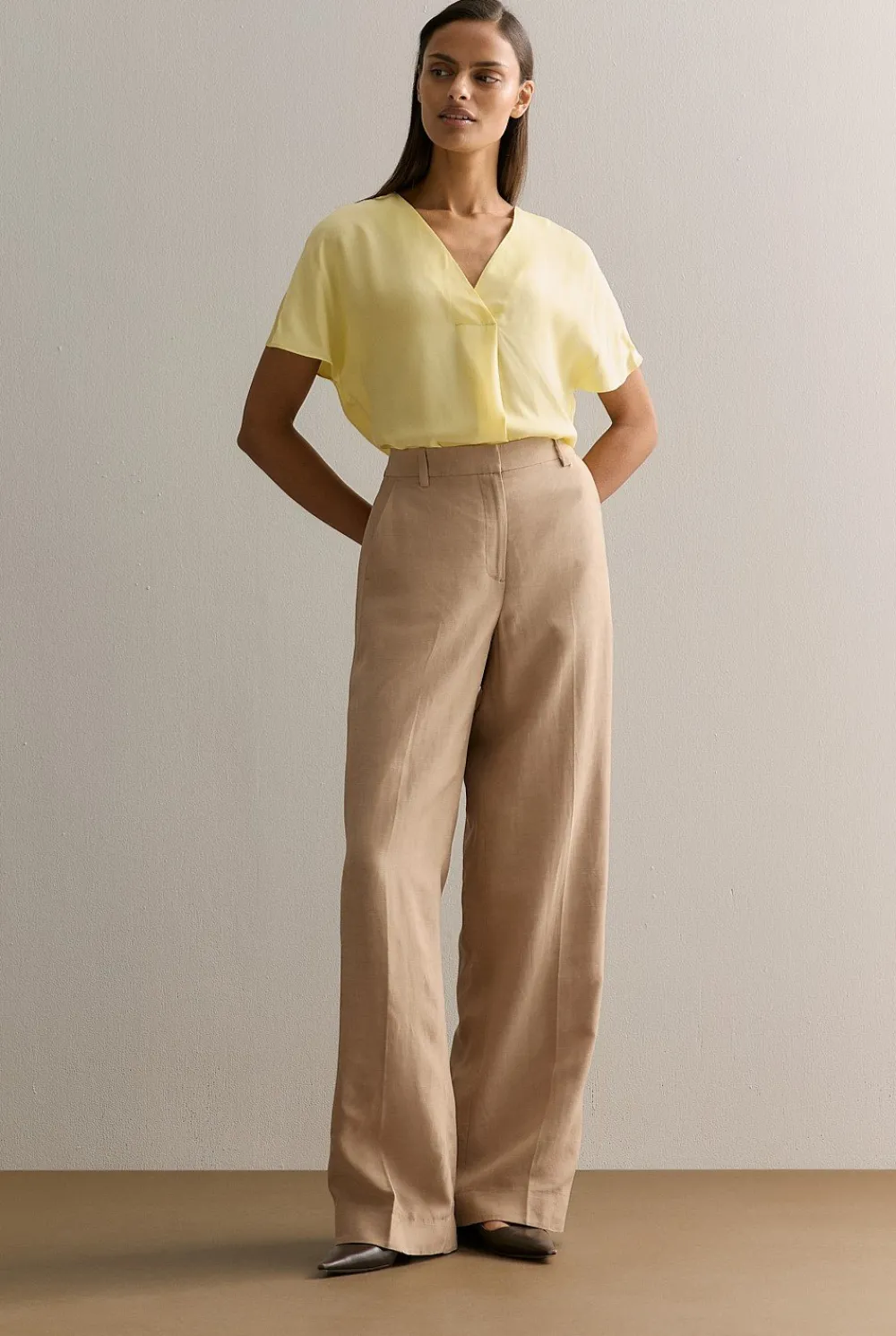 Shirts|T-shirts & Tops>Trenery Draped Twill V Neck Top Yellow