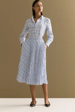 Skirts><noscript><img width=