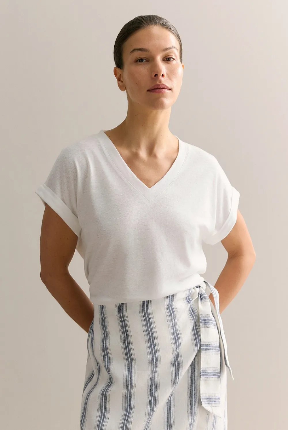 T-shirts & Tops>Trenery Linen Cotton V Neck T-shirt White