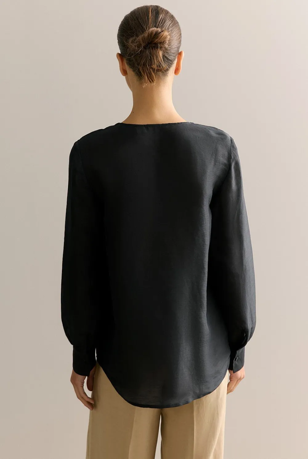 Shirts>Trenery Linen Silk V Neck Blouse Black