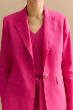 Outerwear><noscript><img width=