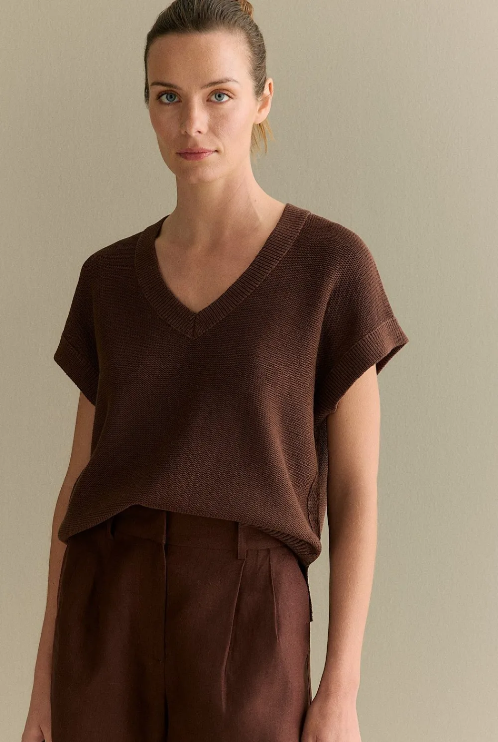 T-shirts & Tops|Knitwear>Trenery Mercerised V Neck Relaxed Knit Chocolate