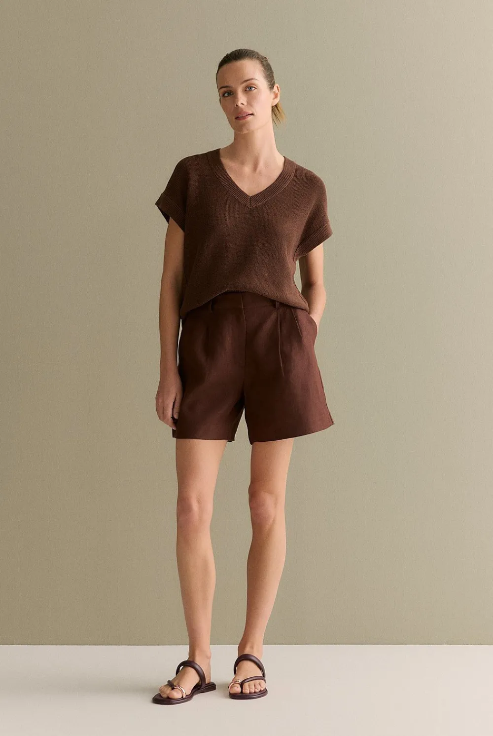 T-shirts & Tops|Knitwear>Trenery Mercerised V Neck Relaxed Knit Chocolate