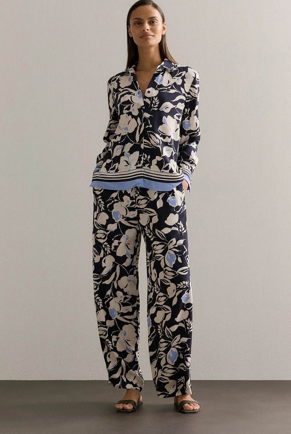 Shirts>Trenery Mini Twill Floral Border Shirt NightSky
