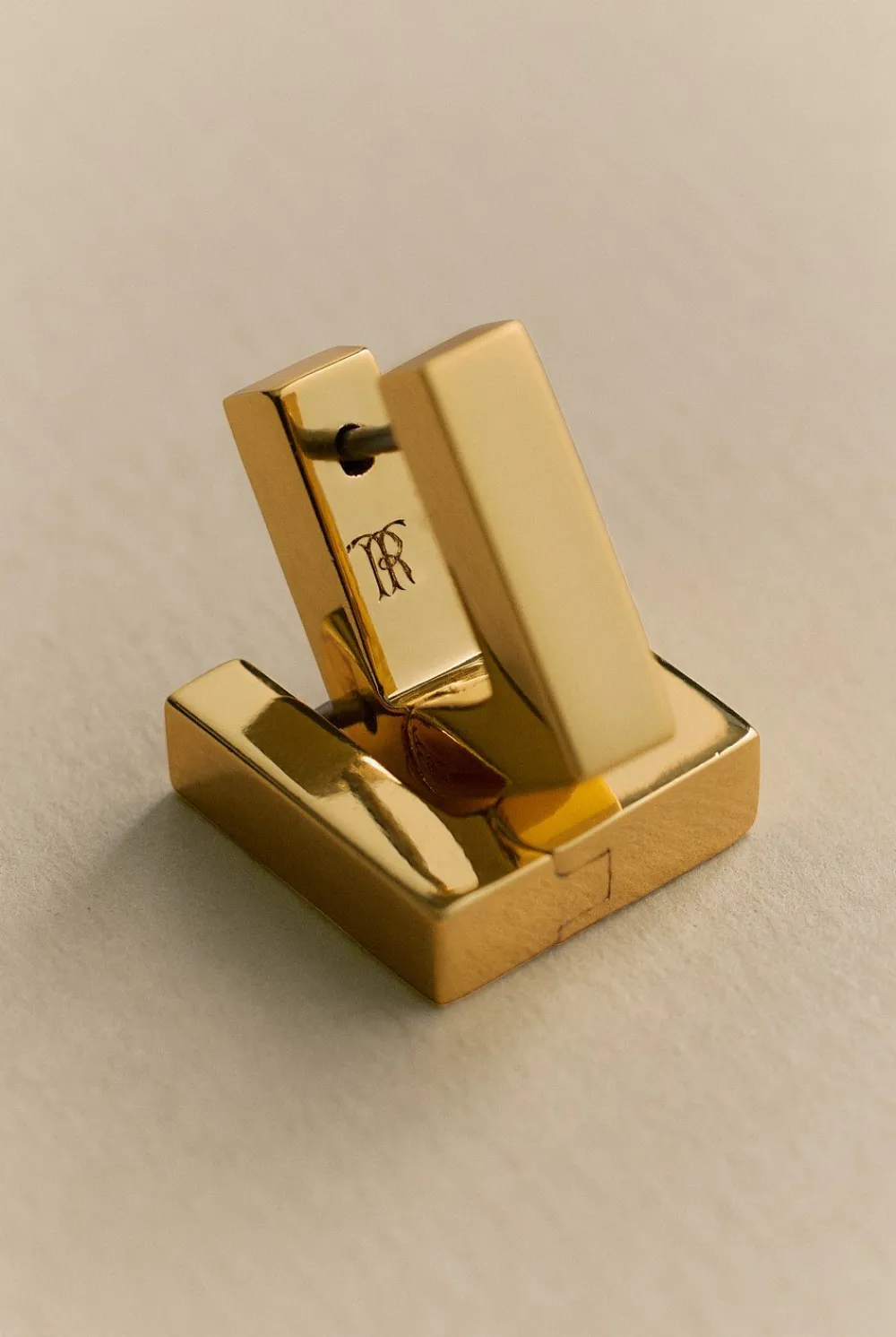Jewellery|Occasion Dresses & Outfits>Trenery Myra Huggie Earrings Gold