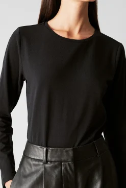 T-shirts & Tops><noscript><img width=