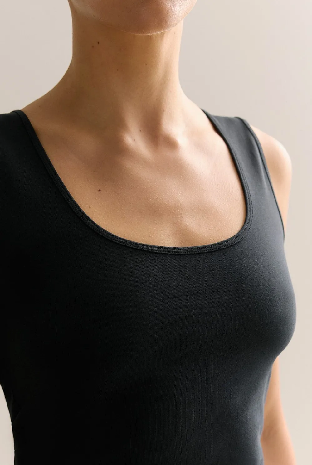 T-shirts & Tops>Trenery Organically Grown Cotton Tank Black