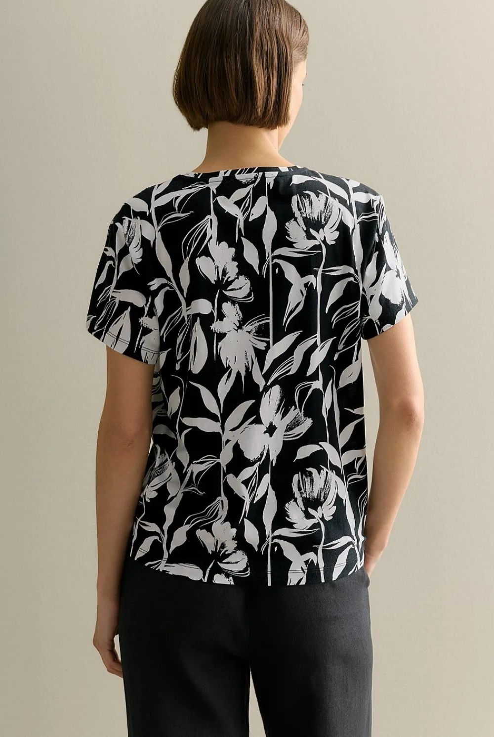 T-shirts & Tops>Trenery Pima Cotton Floral T-shirt Black