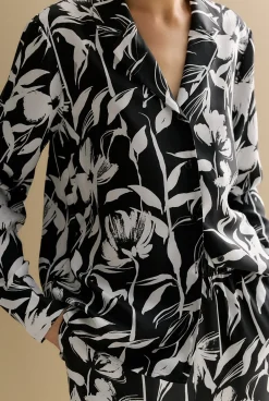 Shirts><noscript><img width=